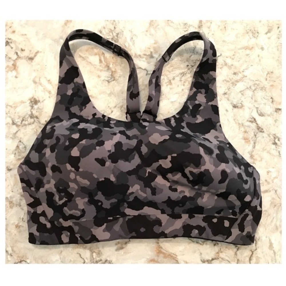 Athleta Advance bra black camo size 32C high impact